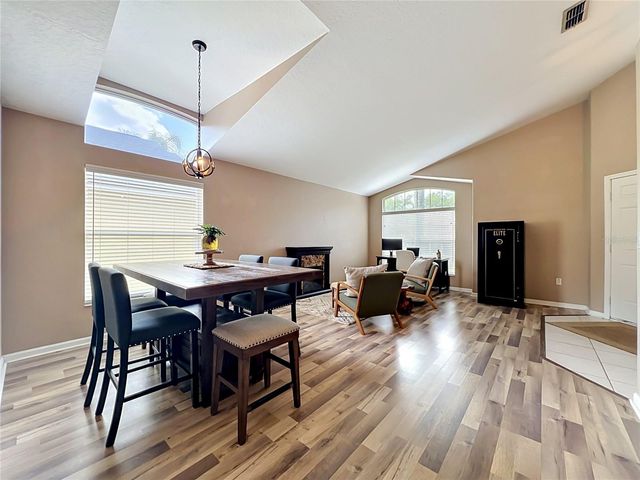 2886 SWEETSPIRE CIRCLE, Oviedo, FL 32766