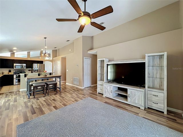 2886 SWEETSPIRE CIRCLE, Oviedo, FL 32766