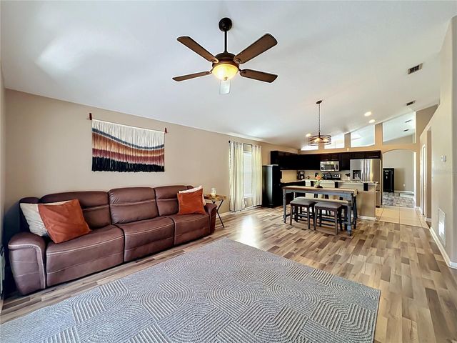 2886 SWEETSPIRE CIRCLE, Oviedo, FL 32766