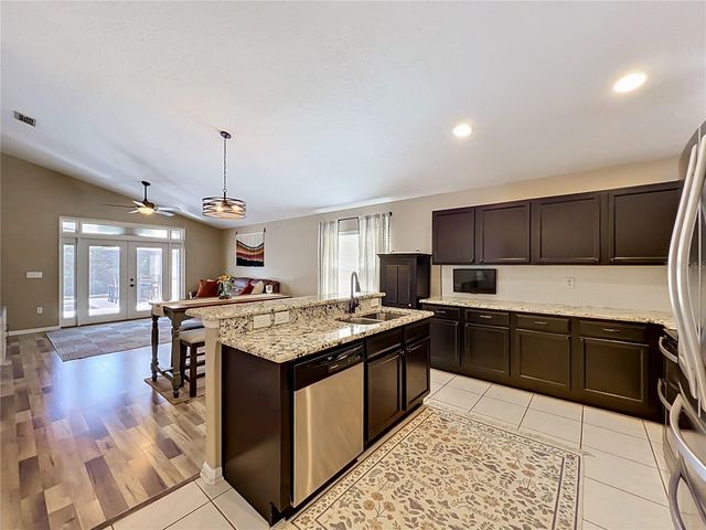 2886 SWEETSPIRE CIRCLE, Oviedo, FL 32766