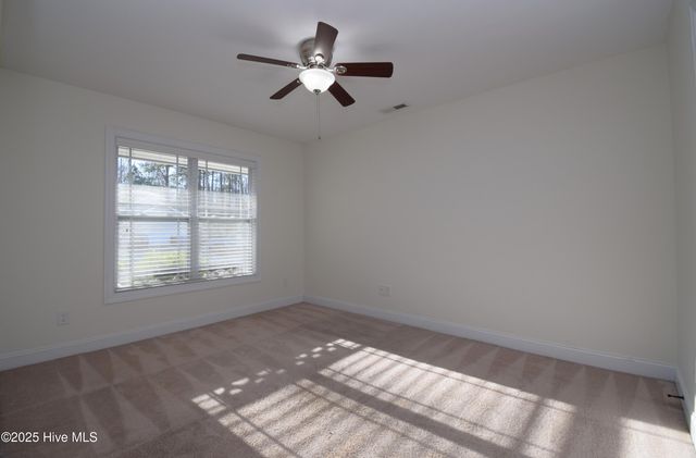 2401 Sawgrass Drive, Winterville, NC 28590