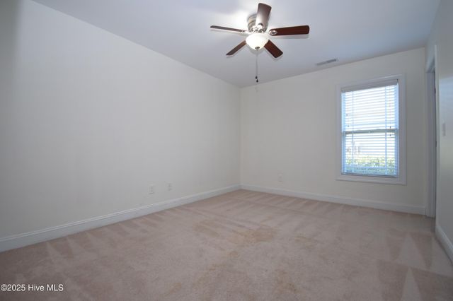 2401 Sawgrass Drive, Winterville, NC 28590