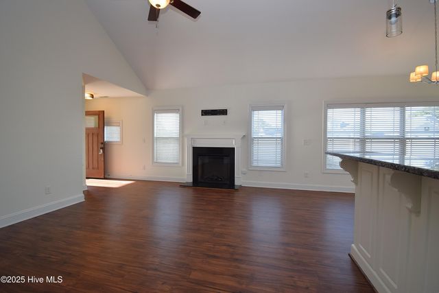 2401 Sawgrass Drive, Winterville, NC 28590