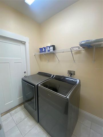 3916 N OLA AVENUE, Tampa, FL 33603