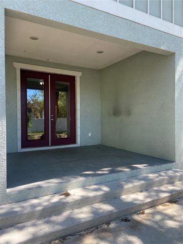3916 N OLA AVENUE, Tampa, FL 33603