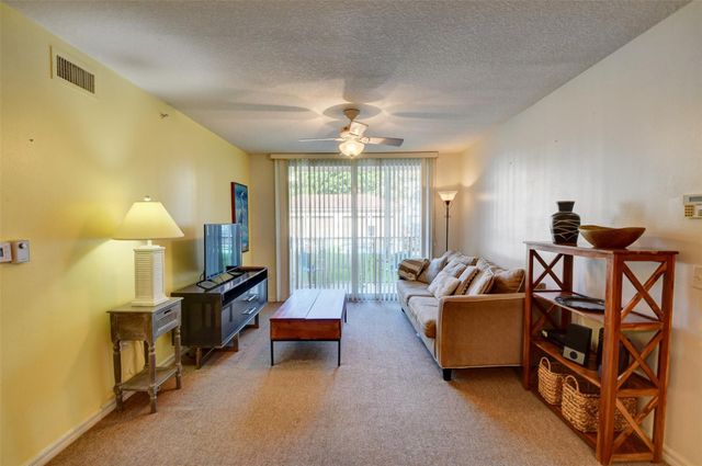 703 VILLA Circle 703, Boynton Beach, FL 33435