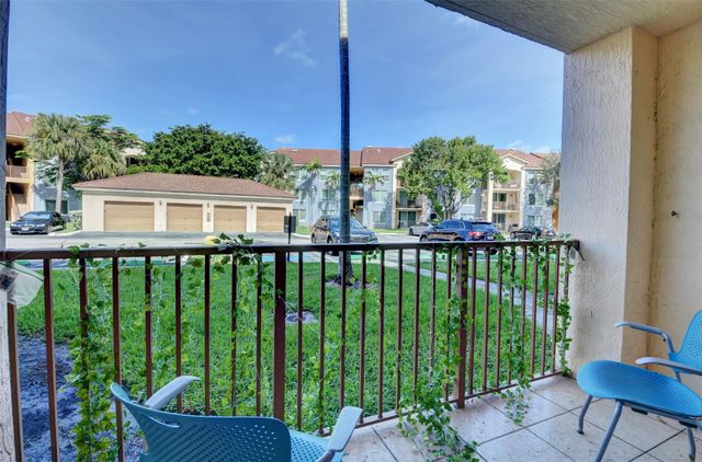 703 VILLA Circle 703, Boynton Beach, FL 33435