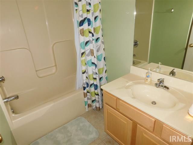 3432 S Oaklawn Circle, Bloomington, IN 47401