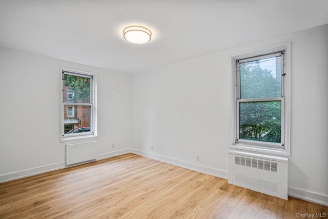 142-20 Franklin Avenue 2G, Flushing, NY 11355