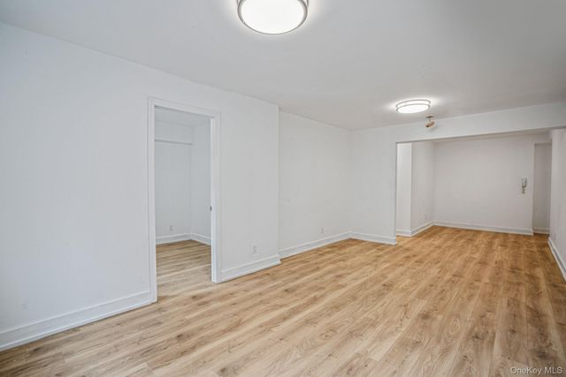 142-20 Franklin Avenue 2G, Flushing, NY 11355