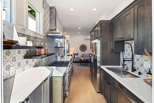 846 Adams St, Albany, CA 94706