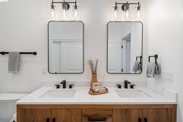 846 Adams St, Albany, CA 94706