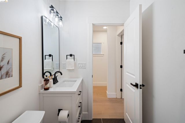 846 Adams St, Albany, CA 94706