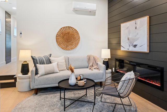 846 Adams St, Albany, CA 94706