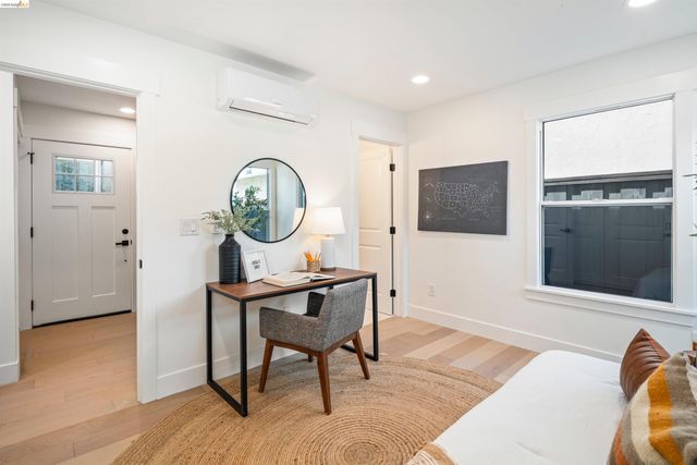 846 Adams St, Albany, CA 94706