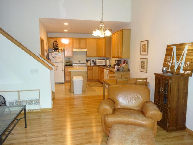 4770 Underwood Lane N E, Plymouth, MN 55442