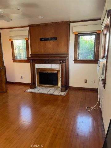 207 9th, Huntington Beach, CA 92648