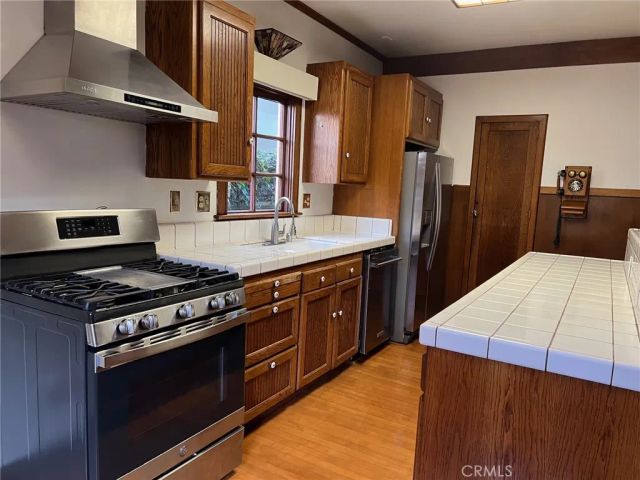 207 9th, Huntington Beach, CA 92648