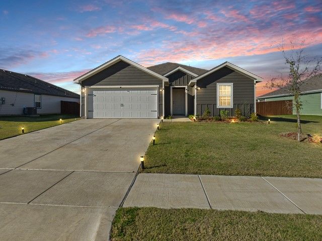 3808 Pilatus Avenue, Corsicana, TX 75110