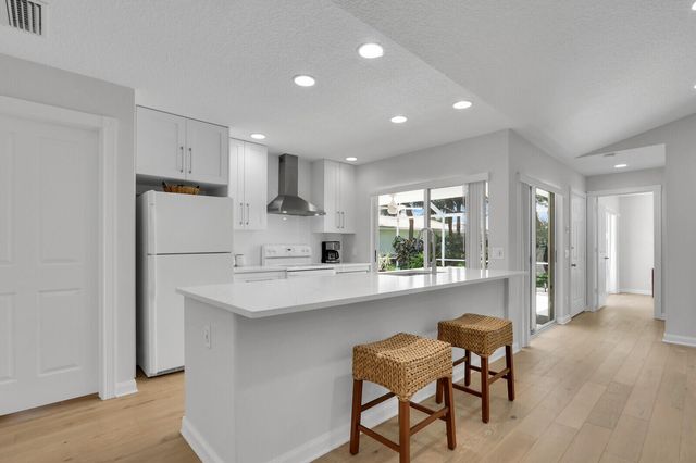 7904 CHAPMAN OAK Court, Palm Beach Gardens, FL 33410