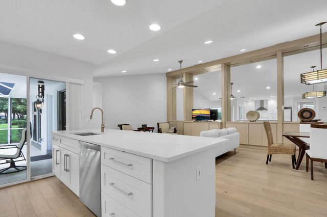 7904 CHAPMAN OAK Court, Palm Beach Gardens, FL 33410