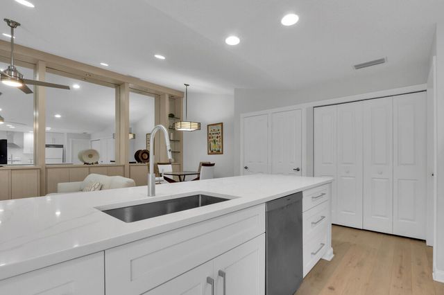 7904 CHAPMAN OAK Court, Palm Beach Gardens, FL 33410