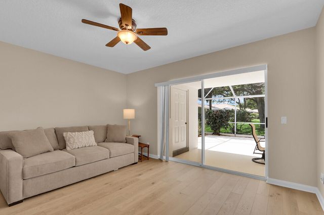 7904 CHAPMAN OAK Court, Palm Beach Gardens, FL 33410