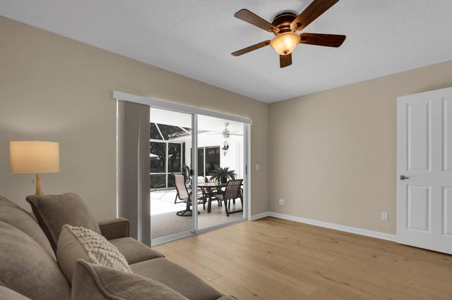 7904 CHAPMAN OAK Court, Palm Beach Gardens, FL 33410