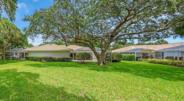 7904 CHAPMAN OAK Court, Palm Beach Gardens, FL 33410