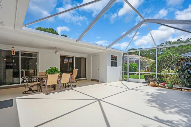 7904 CHAPMAN OAK Court, Palm Beach Gardens, FL 33410
