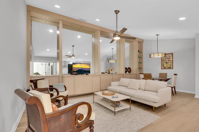 7904 CHAPMAN OAK Court, Palm Beach Gardens, FL 33410