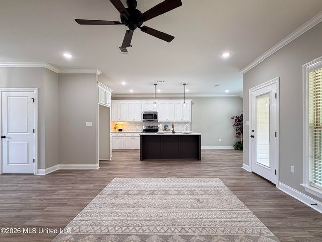 68 Meadow Breeze Road, Sumrall, MS 39482