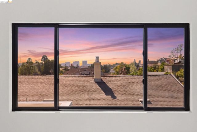 714 Walavista Ave, Oakland, CA 94610