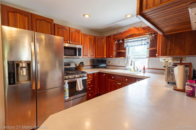 3063 Stockbridge Street, Genesee Charter Township, MI 48506