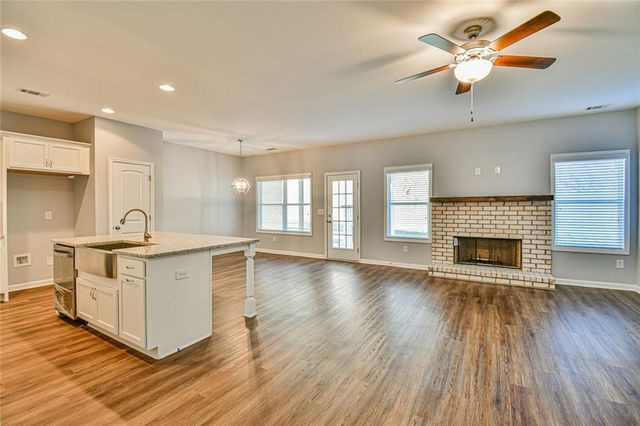 6455 Plantation Station Drive, Lula, GA 30554
