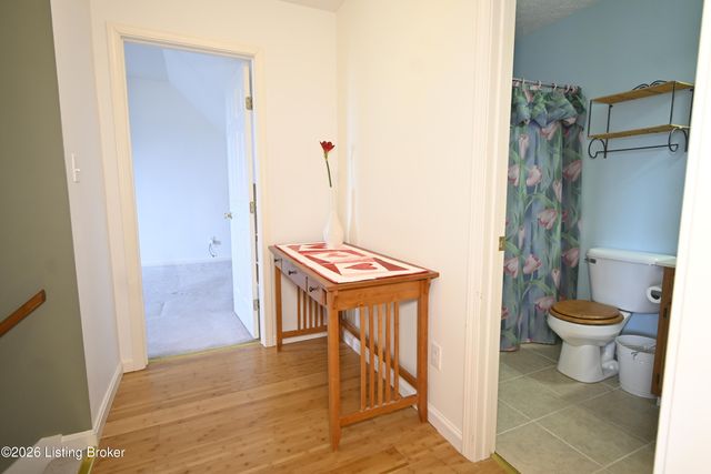 9921 Lancewood, Louisville, KY 40229