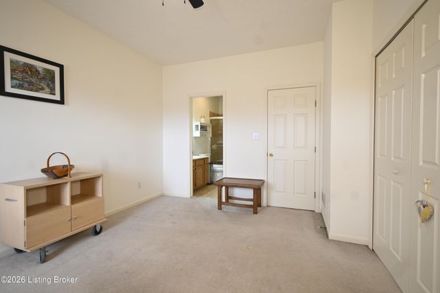 9921 Lancewood, Louisville, KY 40229