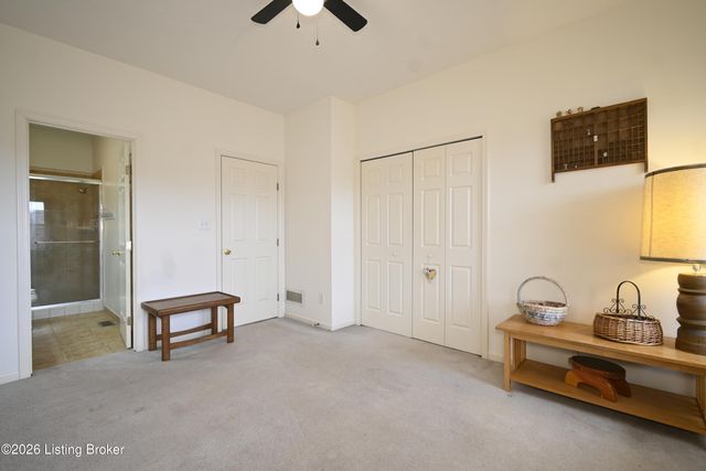 9921 Lancewood, Louisville, KY 40229