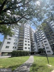 7333 NEW HAMPSHIRE AVE #618, Takoma Park, MD 20912