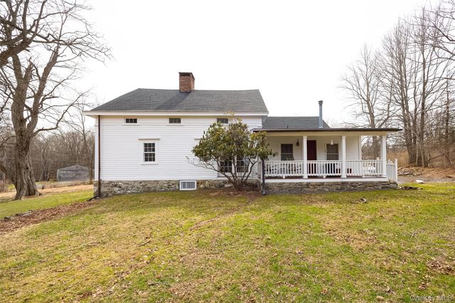 60 Rainbow Lane, Pine Bush, NY 12566