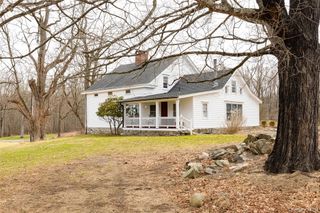 60 Rainbow Lane, Pine Bush, NY 12566