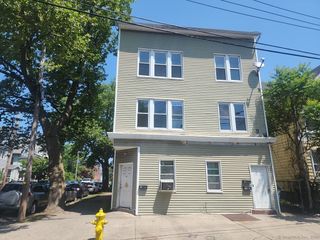 101 Woolsey Street 2, New Haven, CT 06513