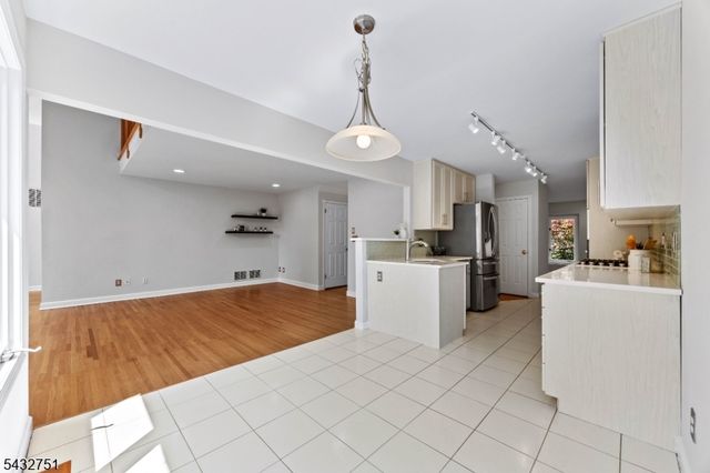 26 Sherwood Drive 26, Mountain Lakes Boro, NJ 07046