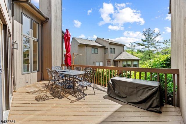 26 Sherwood Drive 26, Mountain Lakes Boro, NJ 07046