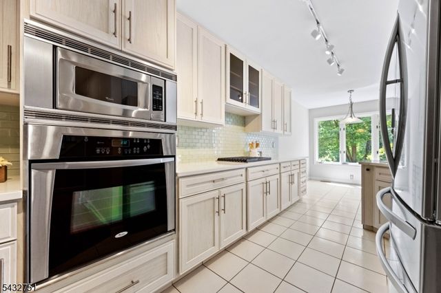 26 Sherwood Drive 26, Mountain Lakes Boro, NJ 07046