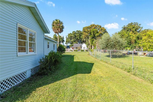 123 SE 1ST STREET, Williston, FL 32696