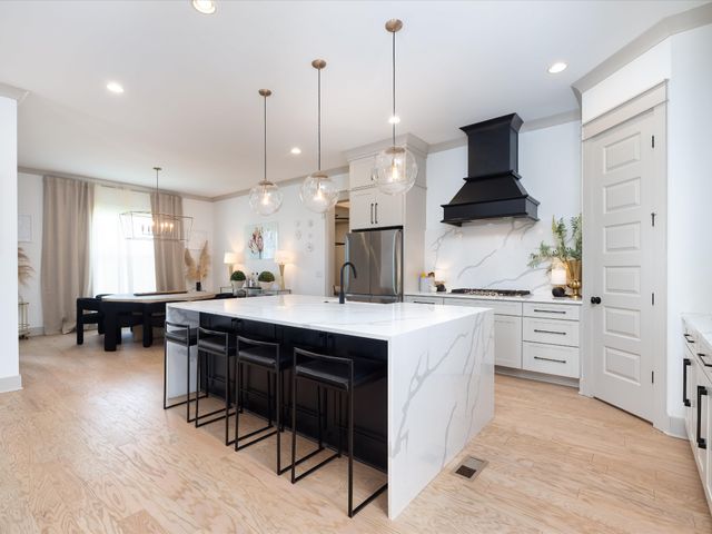 1015 Wetzel Dr, Franklin, TN 37064