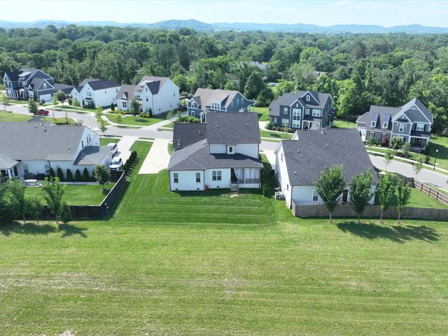 1015 Wetzel Dr, Franklin, TN 37064