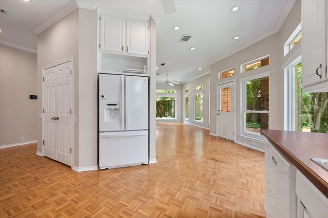 2419 Strait Lane, Arlington, TX 76013