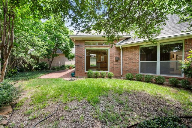 2419 Strait Lane, Arlington, TX 76013